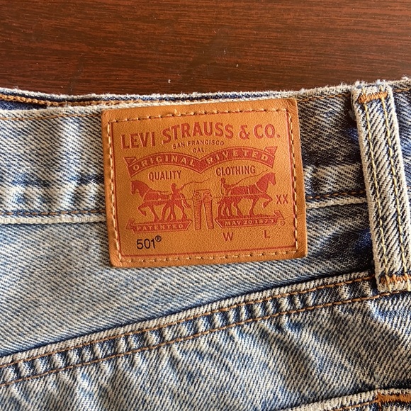 High waisted Levi Shorts 501 - Picture 3 of 3